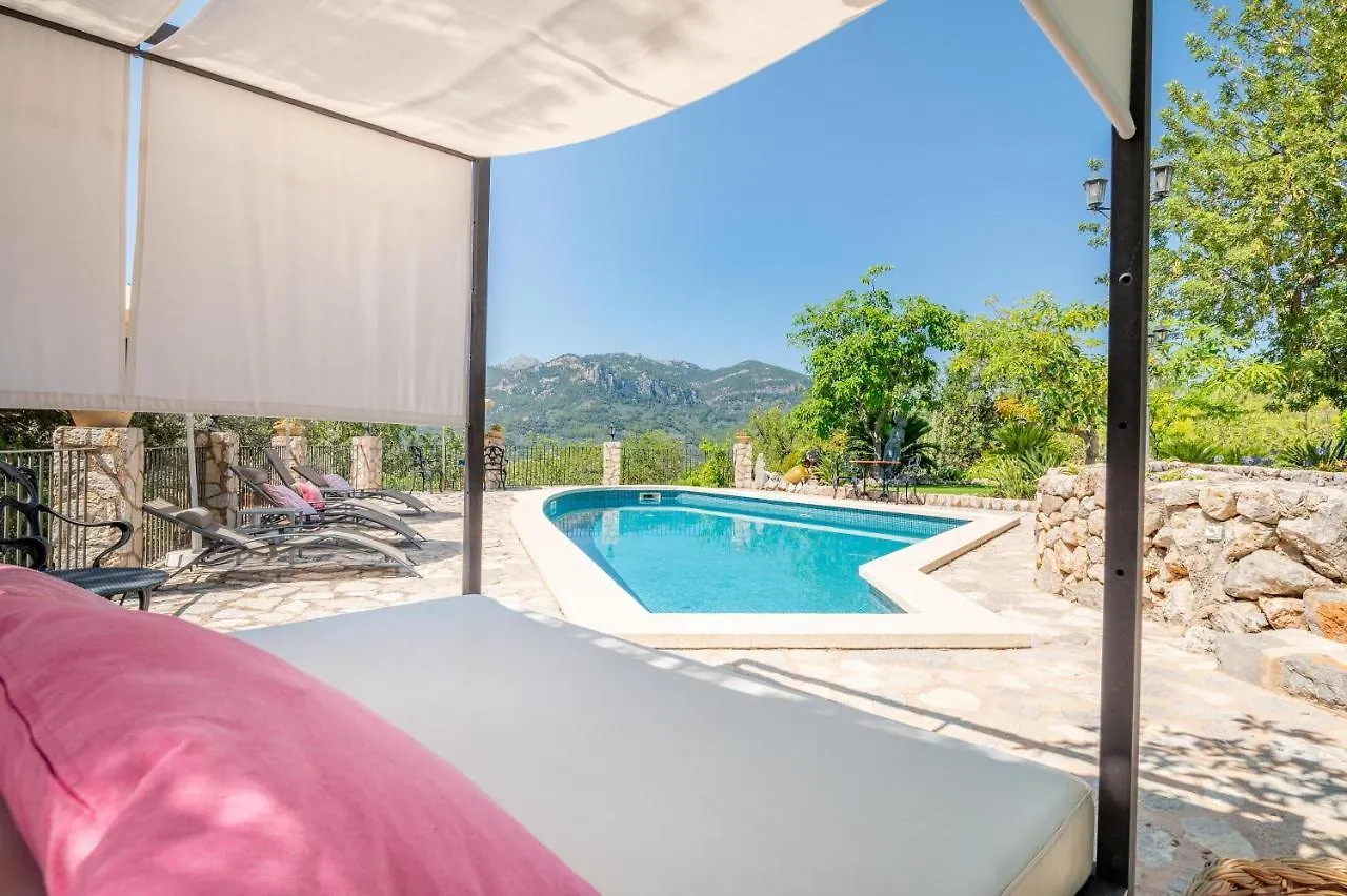 S Olivar Major Форналуч Вилла